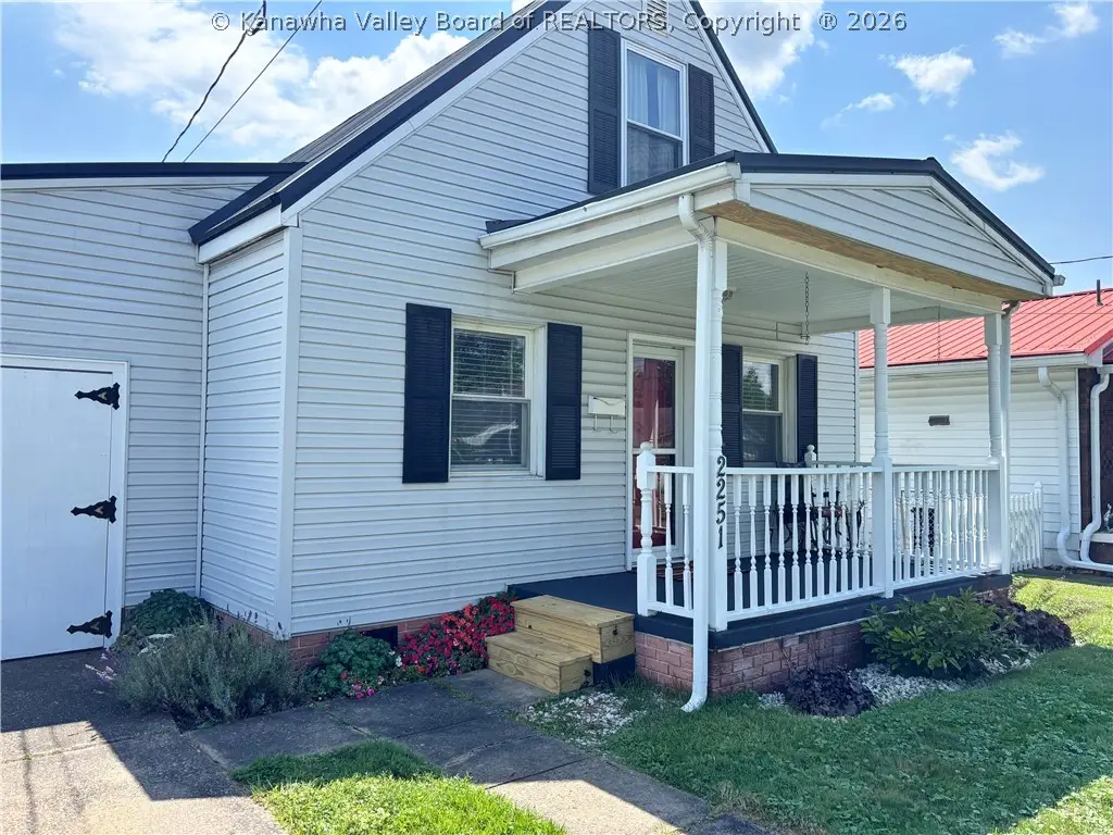 2251 Lincoln Avenue, Saint Albans, WV 25177 - #1