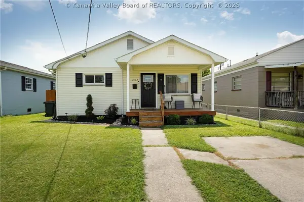 2123 Mckinley Avenue, St Albans, WV 25177