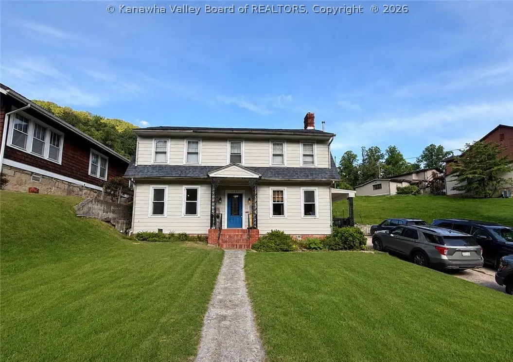 1221 Hanging Rock Highway, Stollings, WV 25646 - #1