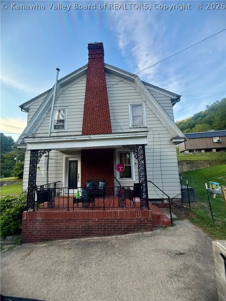 1221 Hanging Rock Highway, Stollings, WV 25646 - #2