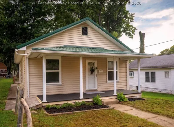 211 Forest Circle, South Charleston, WV 25303