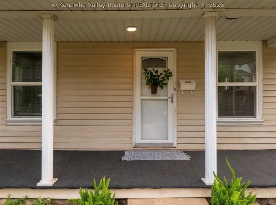 211 Forest Circle, South Charleston, WV 25303 - #3