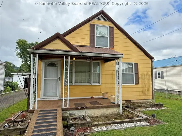 205 Marshall Avenue, Dunbar, WV 25064