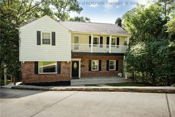 1902 Massey Circle, South Charleston, WV 25303
