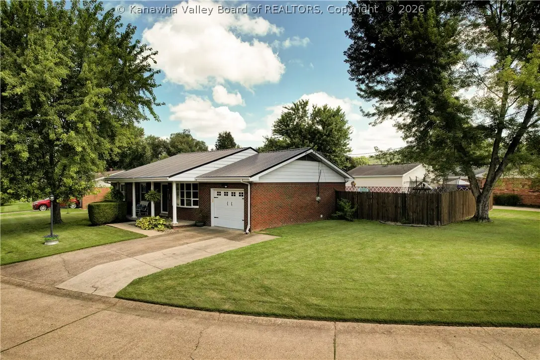 135 Seneca Circle, Winfield, WV 25213 - #1
