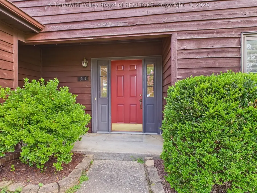 301 Trappers Place, Charleston, WV 25314 - #2