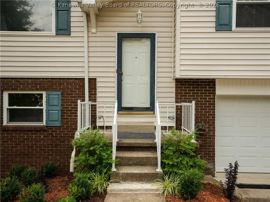 5011 Tipperary Street, Charleston, WV 25313 - #3