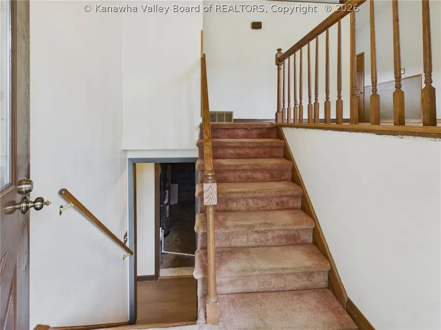 142 Westminster Drive, Culloden, WV 25510 - #2