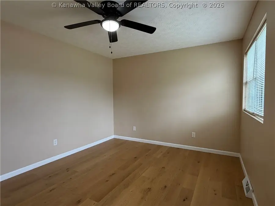 8 Russell Court, Culloden, WV 25510 - #2