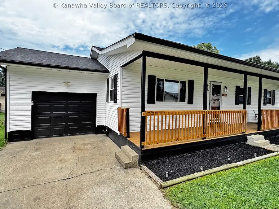 123 Dawn Hts, Scott Depot, WV 25560 - #2
