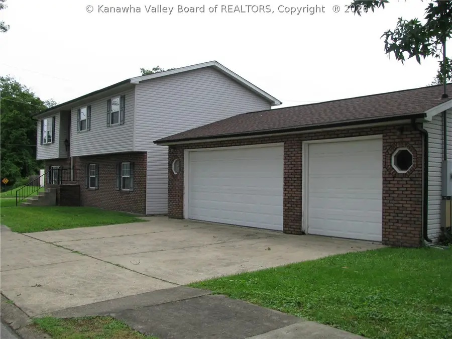 1253 Seventh Avenue, Saint Albans, WV 25177 - #2