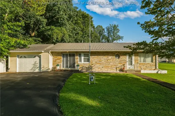 122 Kapok Street, Eleanor, WV 25070