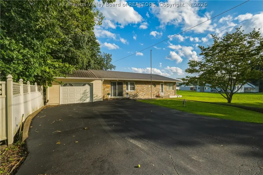 122 Kapok Street, Eleanor, WV 25070 - #2