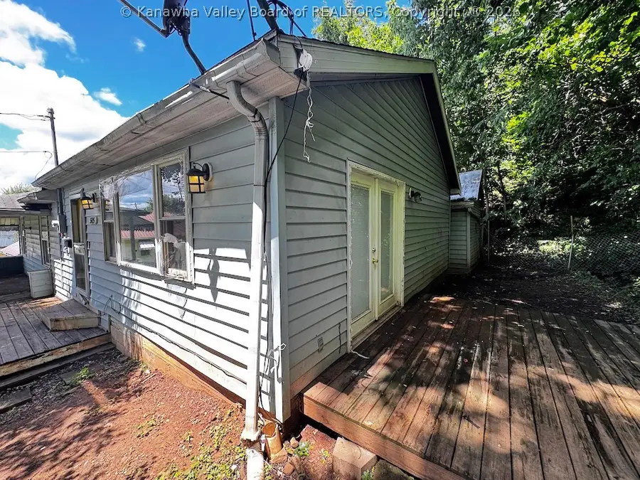 505 Walker Street, Nitro, WV 25143 - #3