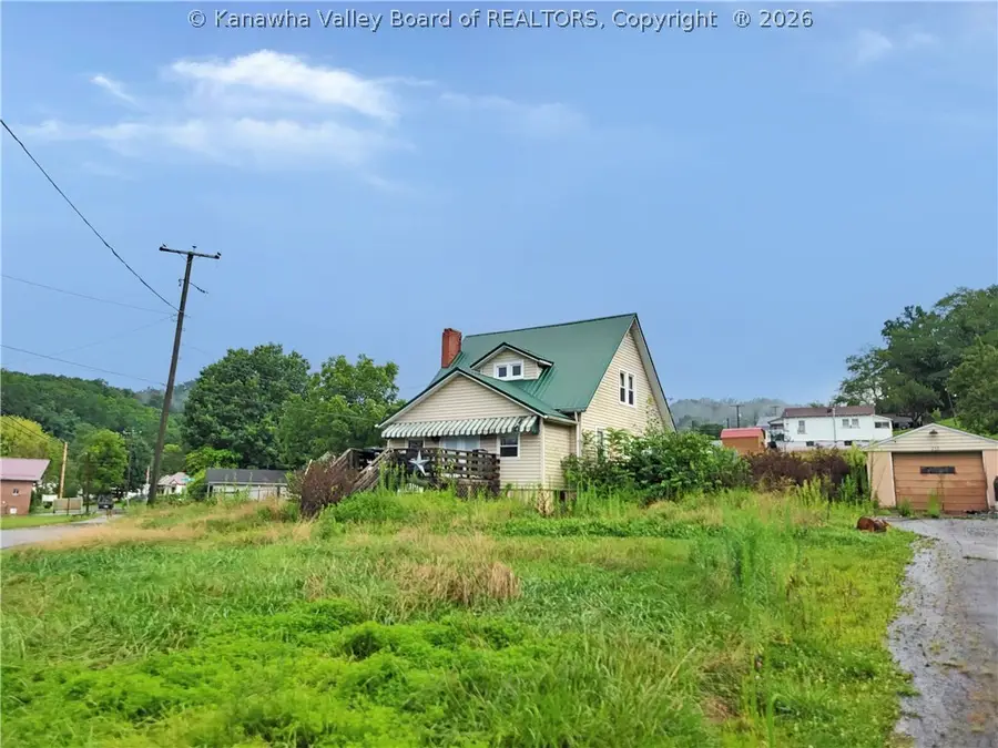 255 Maple Lane, Mount Hope, WV 25880 - #2