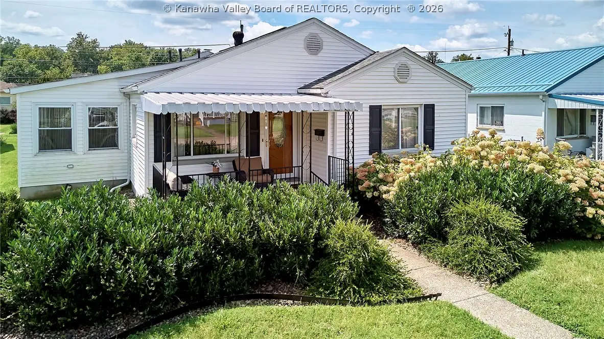 2715 Lincoln Avenue, Saint Albans, WV 25177 - #1