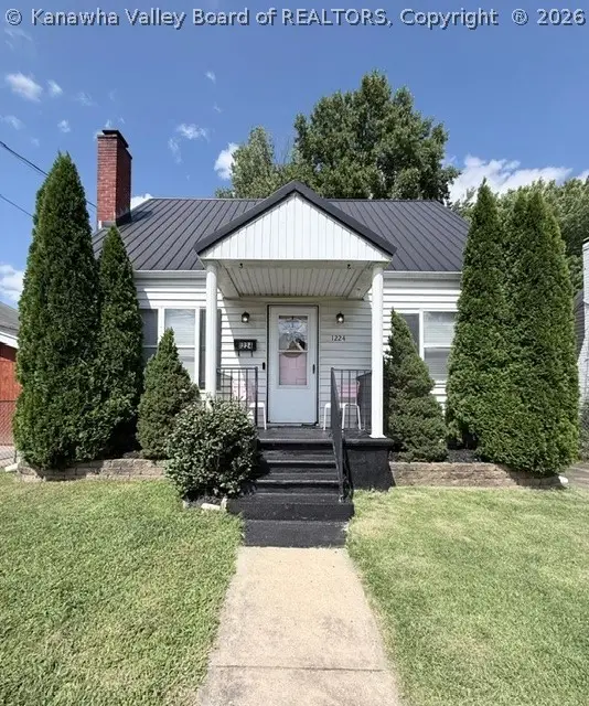 1224 Moore Avenue, Dunbar, WV 25064 - #1
