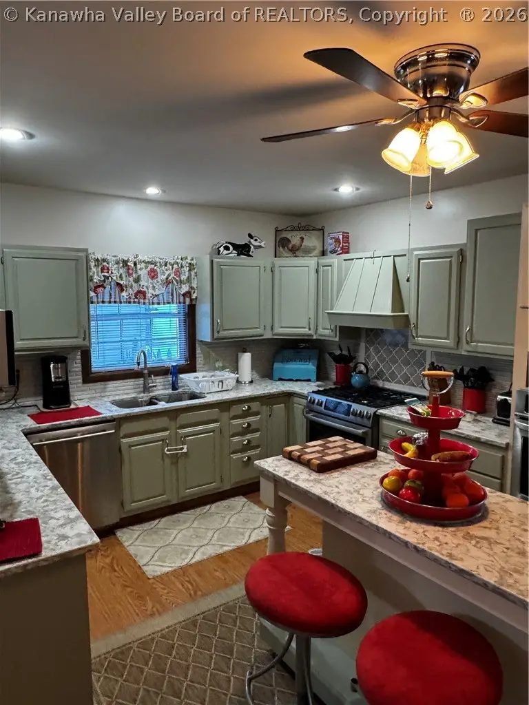24 Peach Creek Road, Peach Creek, WV 25639 - #2