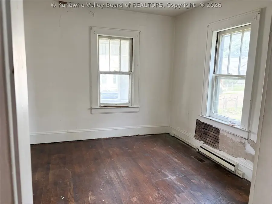 700 Adams Street, Charleston, WV 25302 - #2