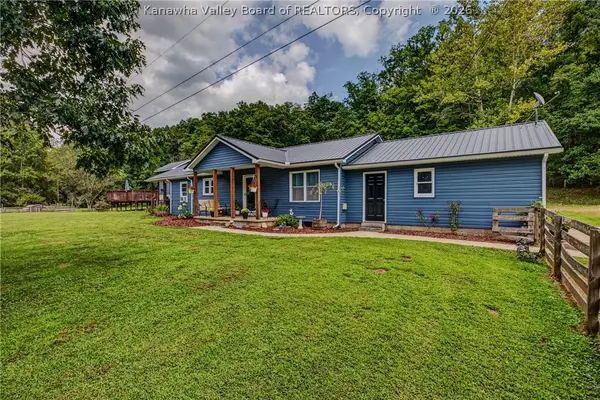 39 Neal Lane, Hurricane, WV 25526