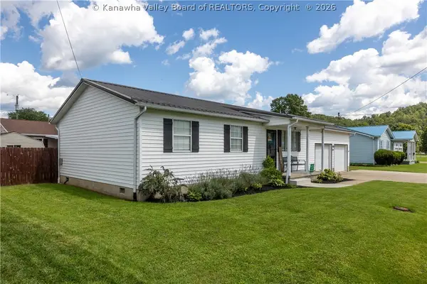 6094 Rocky Step Road, Winfield, WV 25213