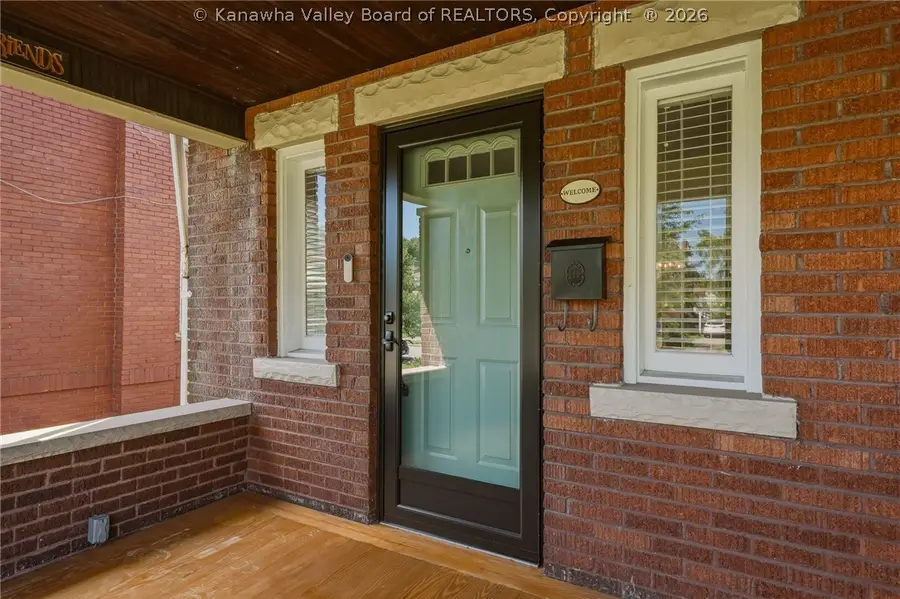 225 11th Avenue, Huntington, WV 25701 - #3