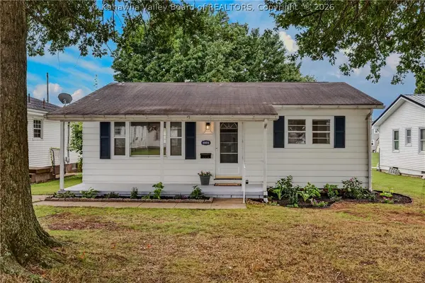 1004 Henrietta Street, Ravenswood, WV 26164