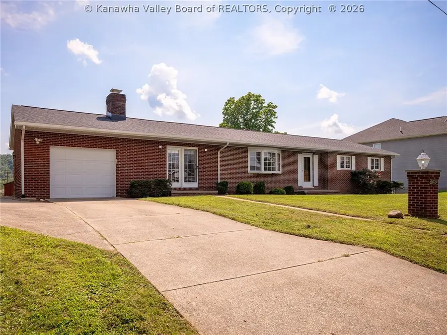 2015 E Highland Drive, Hurricane, WV 25526 - #3