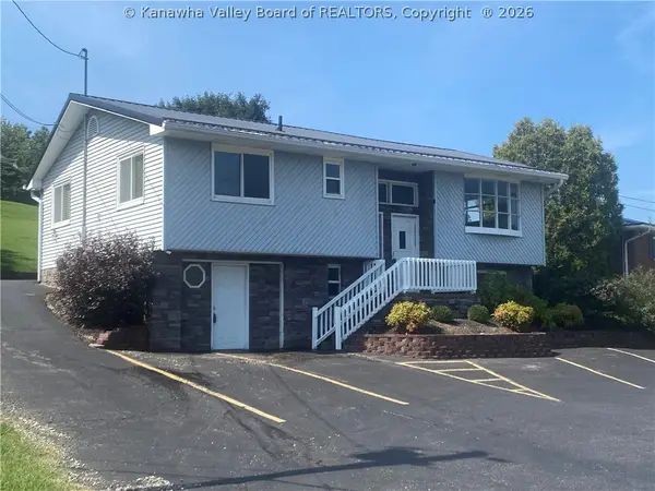 202 Glass Drive, Cross Lanes, WV 25313