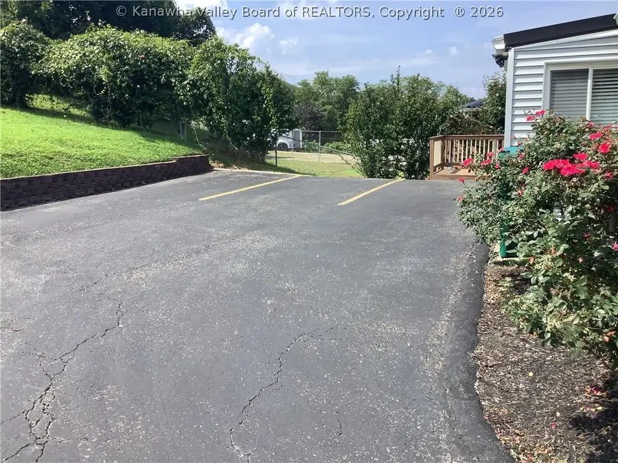 202 Glass Drive, Cross Lanes, WV 25313 - #3