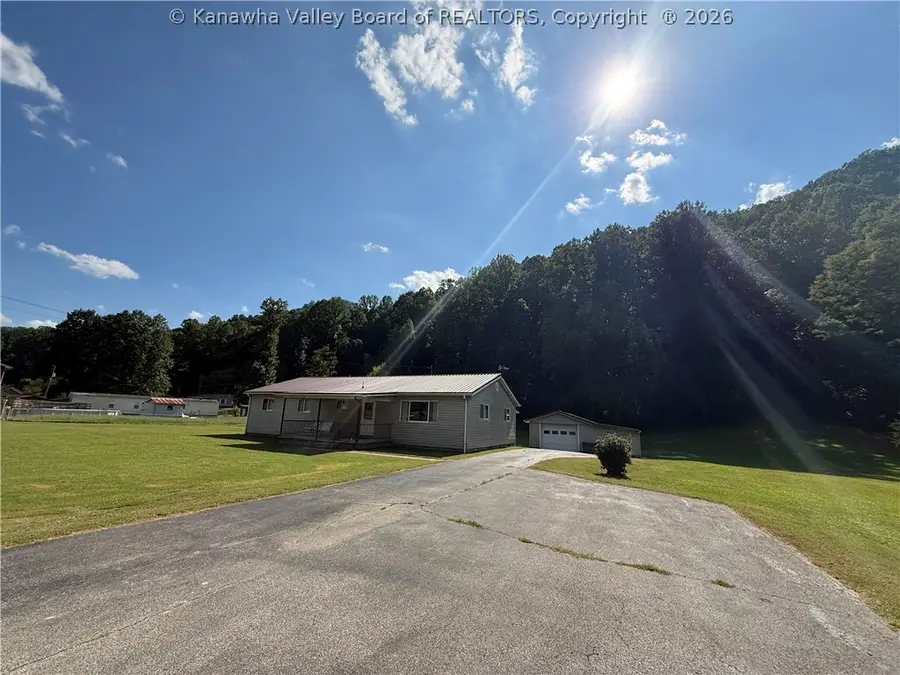221 Elizabeth Street, Madison, WV 25130 - #2