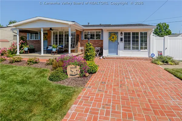 2058 Washington Avenue, St Albans, WV 25177