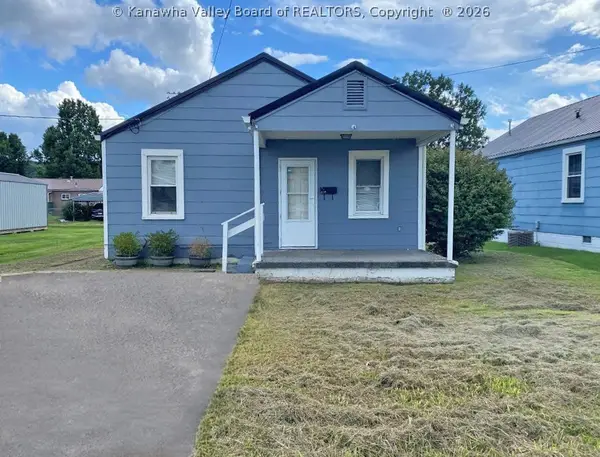 2117 Lincoln Avenue, St Albans, WV 25177