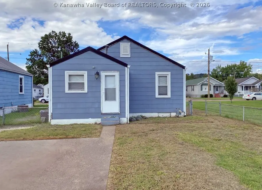 2117 Lincoln Avenue, Saint Albans, WV 25177 - #3