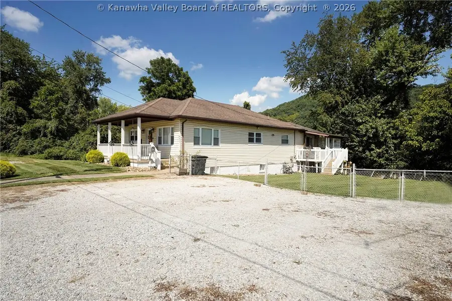 601 Kanawha Avenue, Nitro, WV 25143 - #3