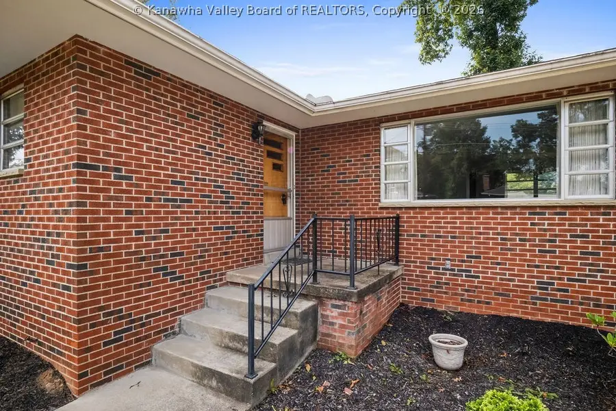 1410 Nottingham Road, Charleston, WV 25314 - #3