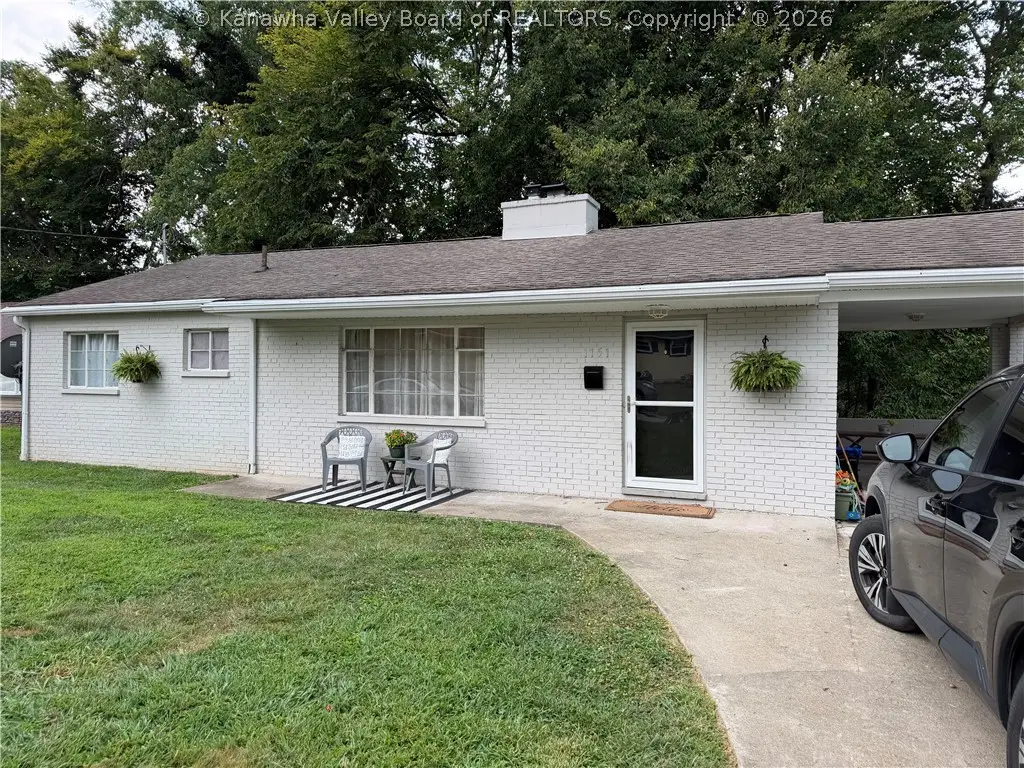 1151 Summit Drive, Saint Albans, WV 25177 - #1