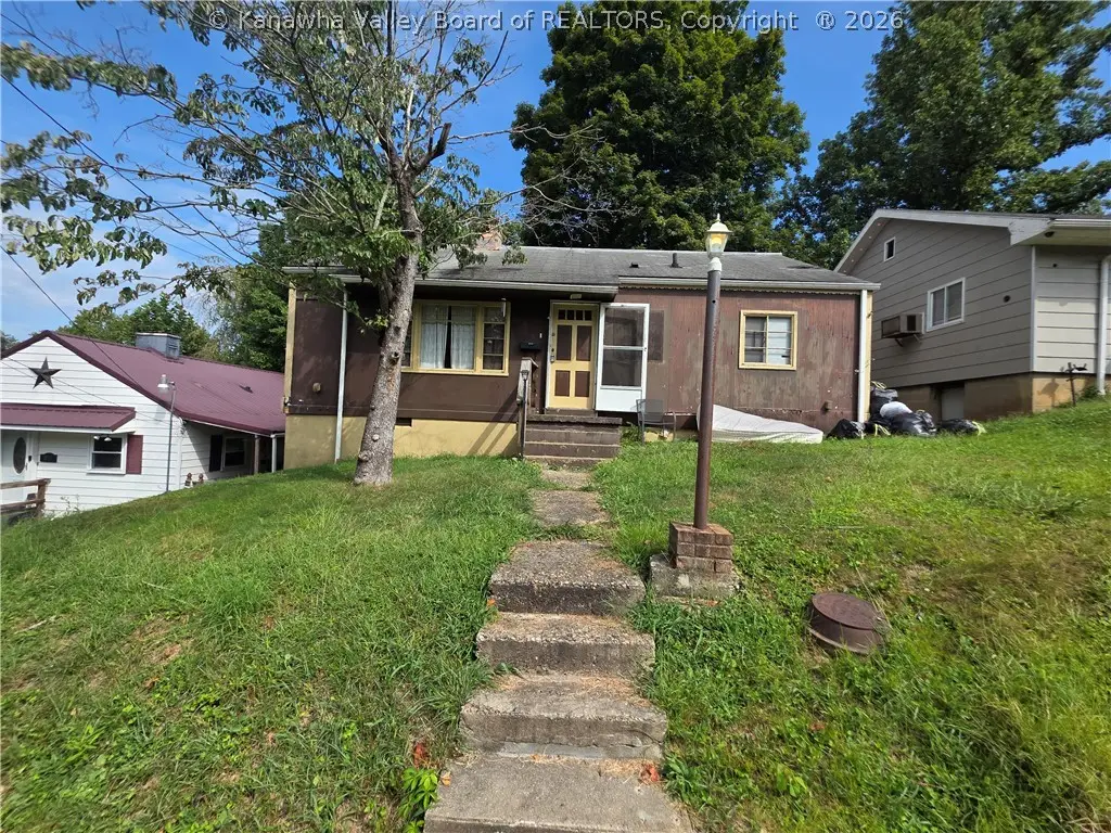 872 Hudson Street, Saint Albans, WV 25177 - #1