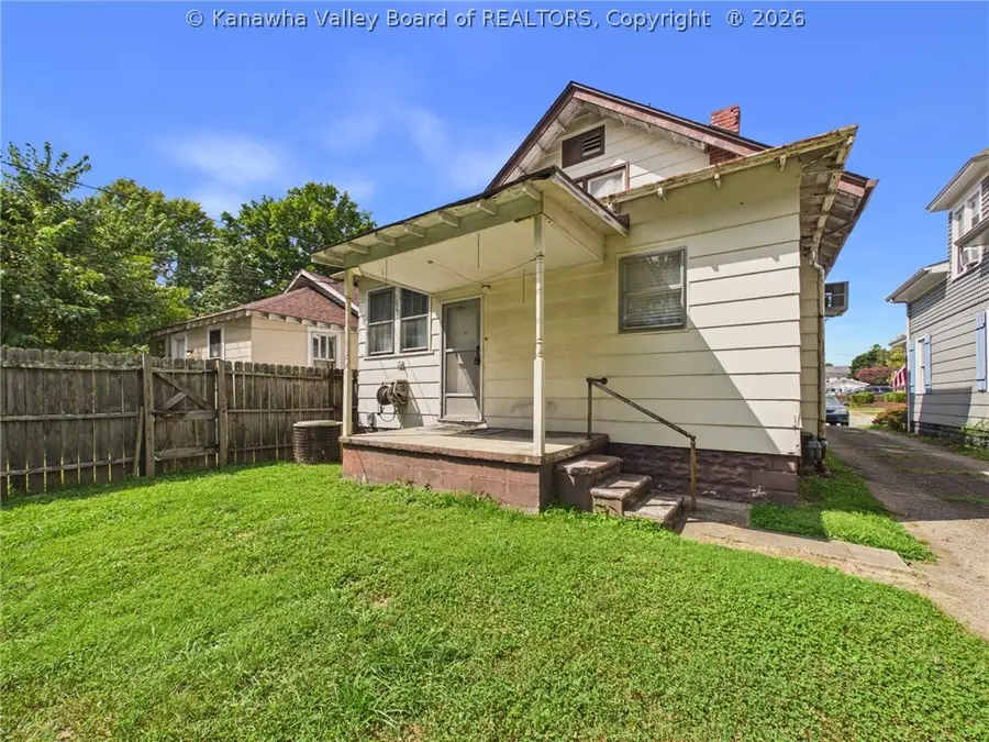 951 Madison Avenue, Huntington, WV 25704 - #3