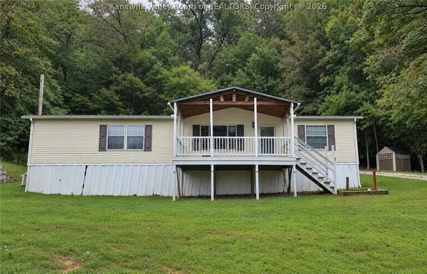 630 Trace Creek Road, Hamlin, WV 25523