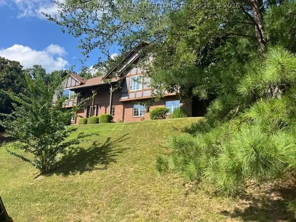 112 Mcdavid Lane, Charleston, WV 25311