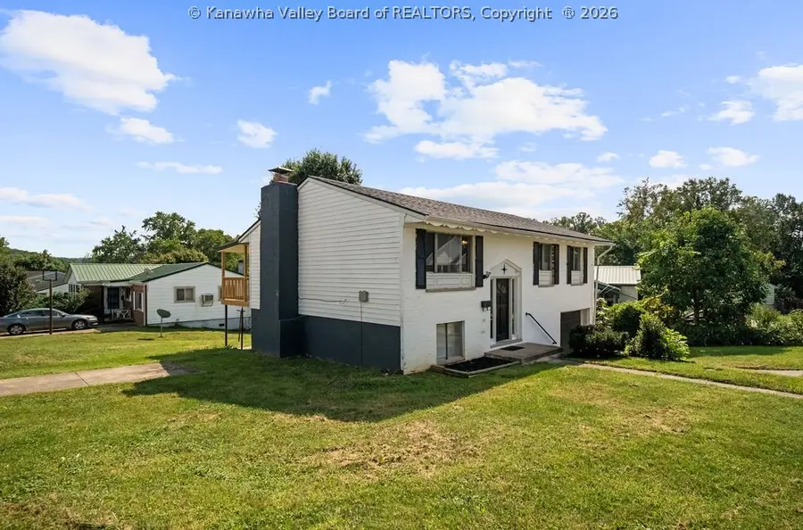 402 Circle Drive, Hurricane, WV 25526 - #3