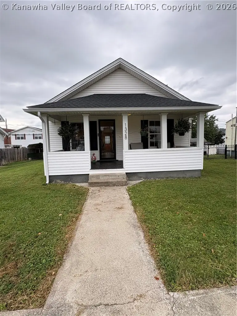 1328 Grosscup Avenue, Dunbar, WV 25064 - #2