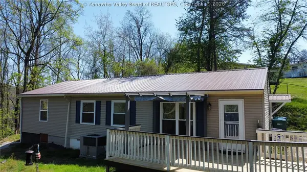 322 Grandview Drive, Hurricane, WV 25526