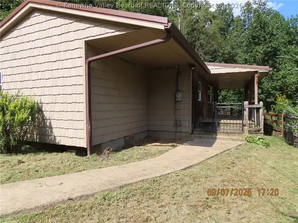 508 Rambling Hills Road, Elkview, WV 25071