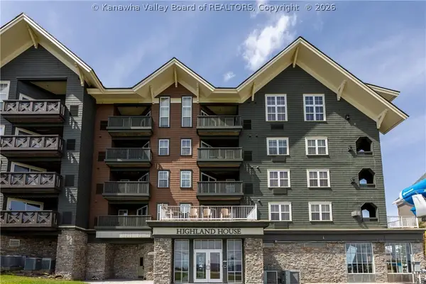121 Highland House, Snowshoe, WV 26209