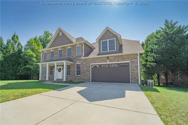 54 Roanoke Trace, Charleston, WV 25314