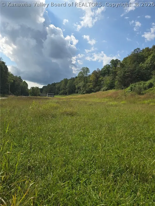1 Liverpool Road, Leroy, WV 25252
