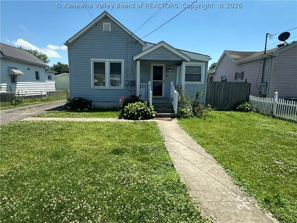 117 5th Street N, Saint Albans, WV 25177 - #1