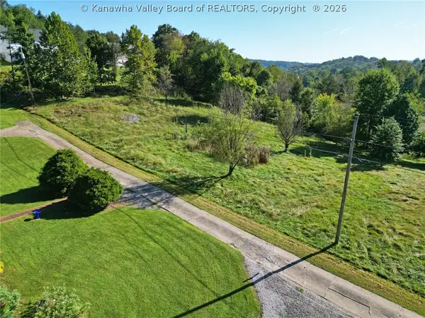 5312 Lanham Drive, Cross Lanes, WV 25313